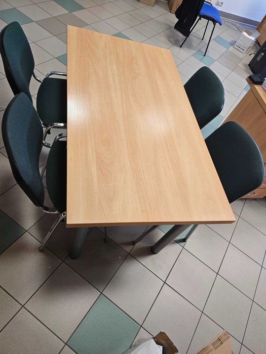 Sprzedam duży komplet mebli biurowych