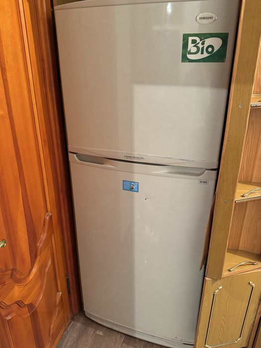 Продам холодильник Samsung