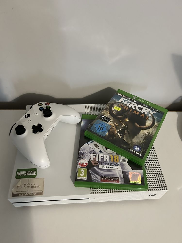 Konsola Xbox One S + pad i gry