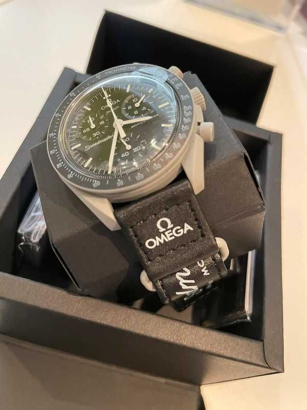 Omega x Swatch Moon SO33M100 Laserowy Grawer