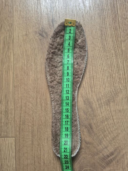 Зимние кожанные ботинки 35р