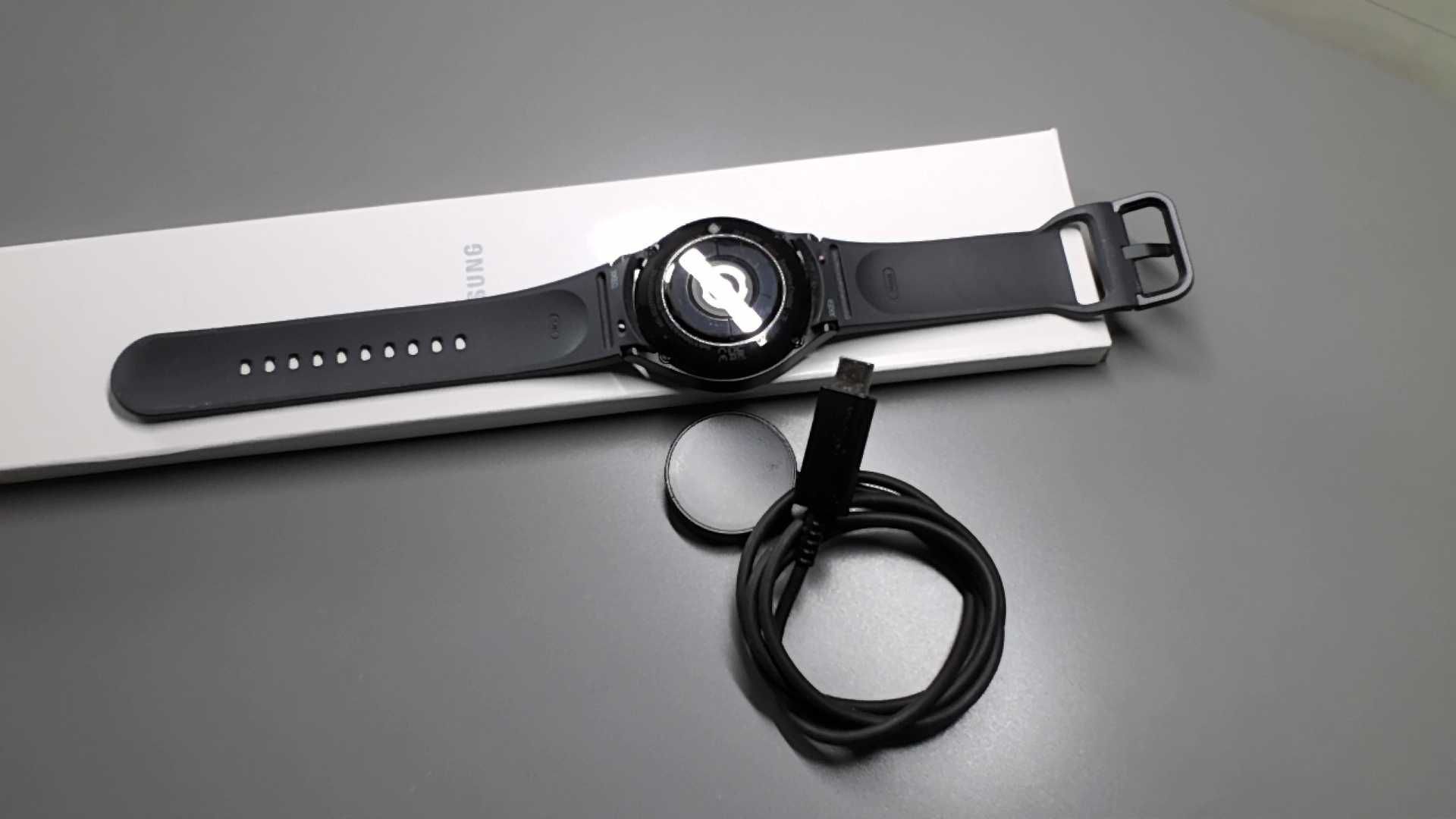Smartwatch SAMSUNG Galaxy Watch 5 SM-R905F 40mm LTE Czarny