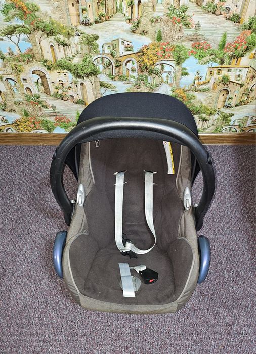 Крісло автомобільне дитяче Maxi-Cosi