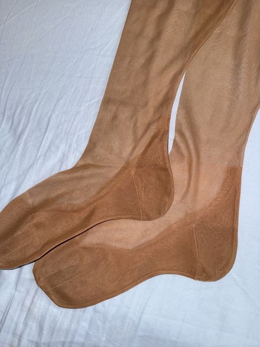 Pończochy nylonowe ze szwem