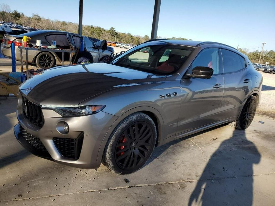 Maserati Levante Auta z USA - Zapytaj o więcej ofert!