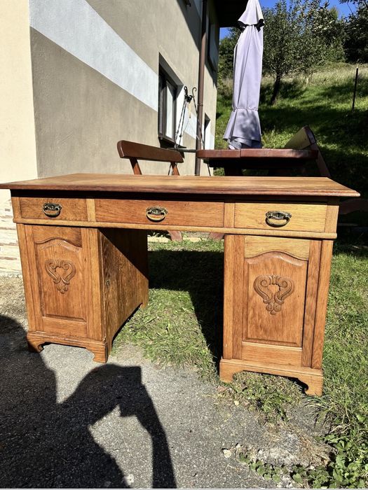 Biurko neorenesansowe drewnianie