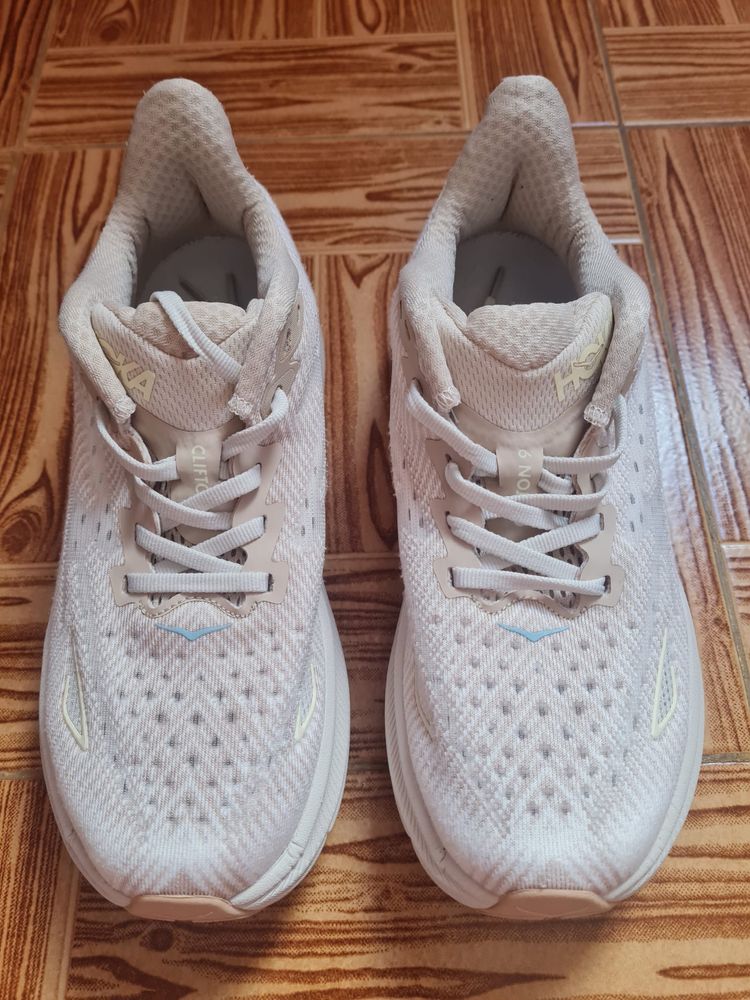 Hoka Clifton 9 beje 38