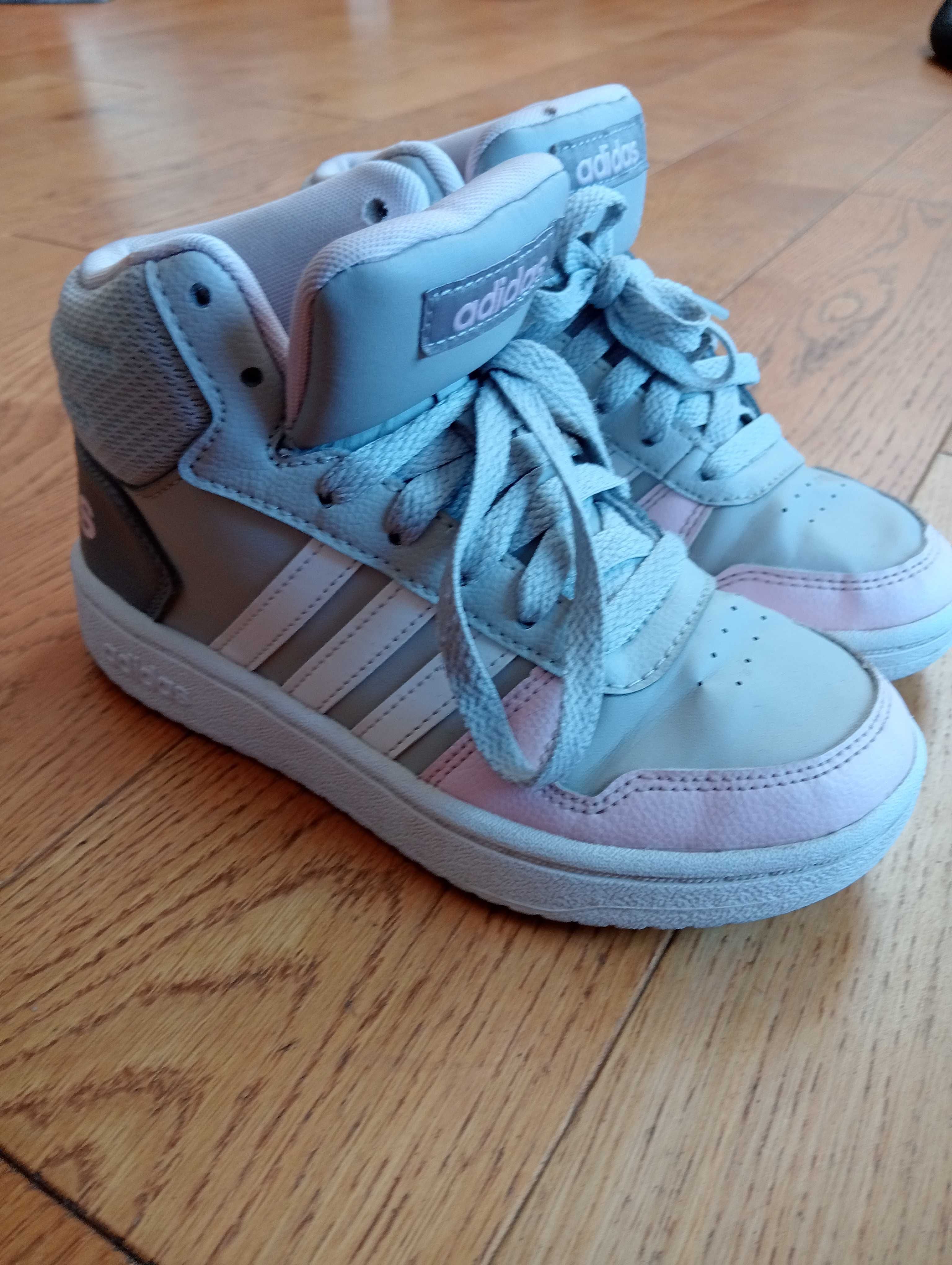 Buty dziecięce Adidas Hoops 32