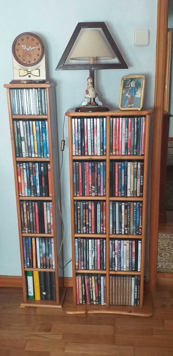 DVD Display Stands in Column Form.64354154079235120