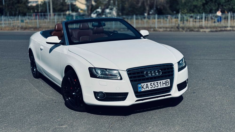 Продається яскравий автомобіль для емоцій - AUDI S5 CABRIOLET