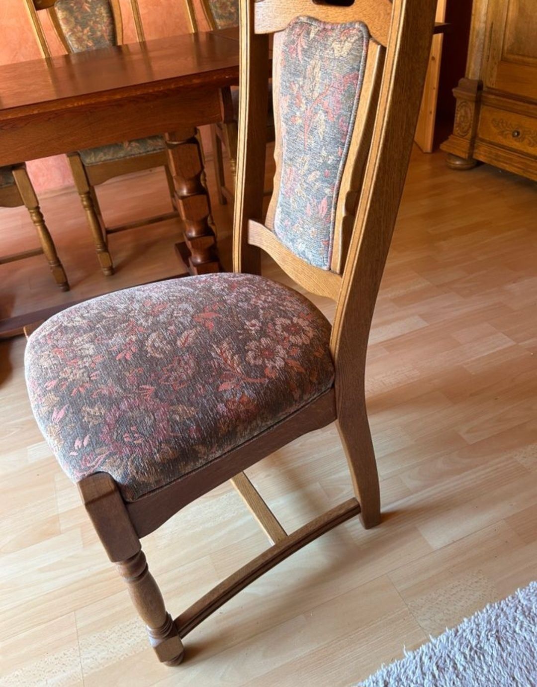 Stół rozkładany, 6 krzeseł w stylu rustykalnym
