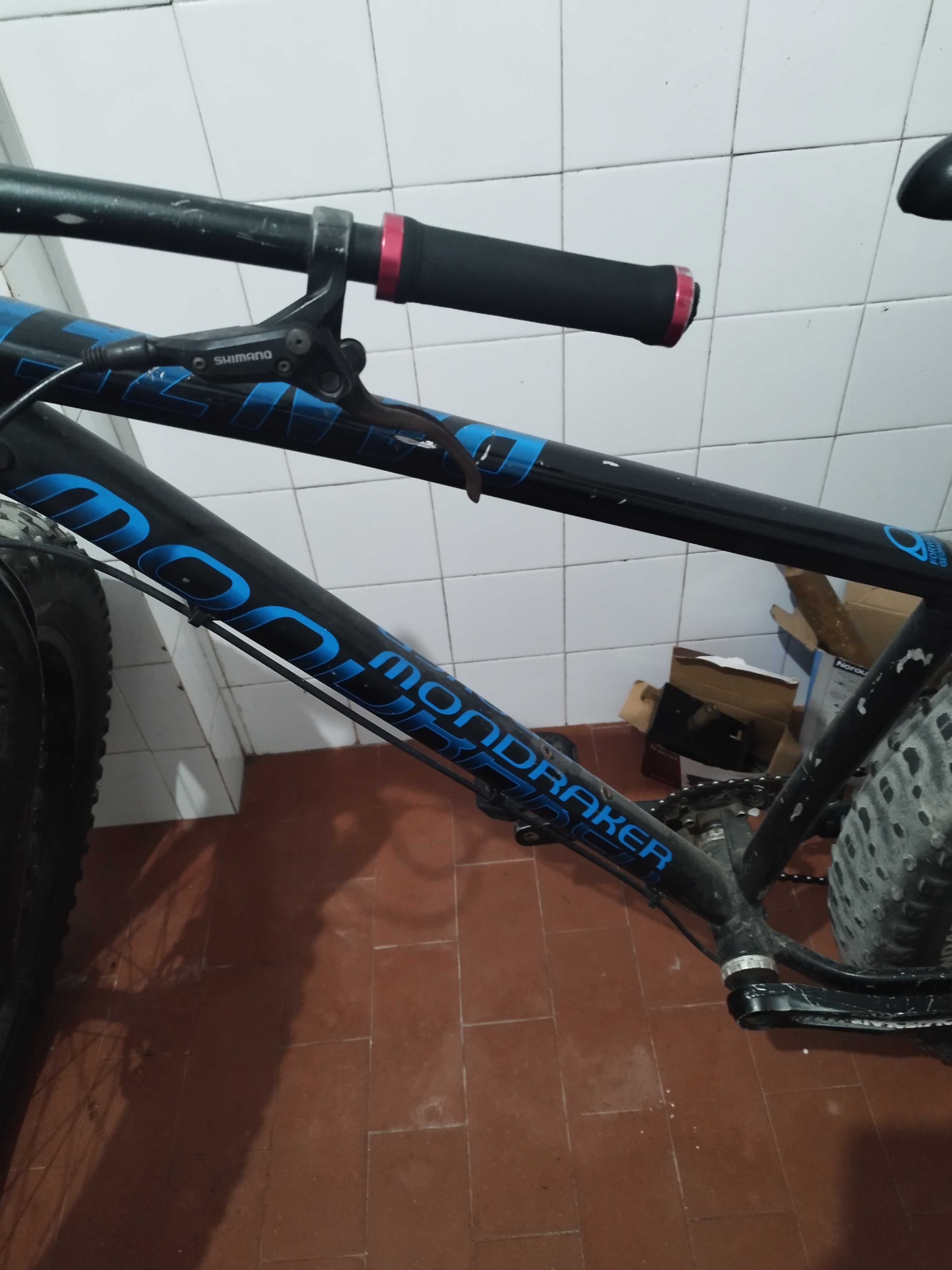 Bicicleta usada em bom estado