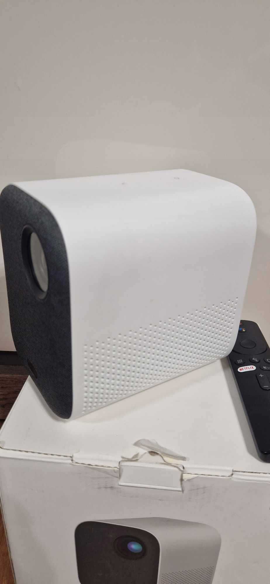 Projektor DLP Xiaomi Mi Smart Compact biały