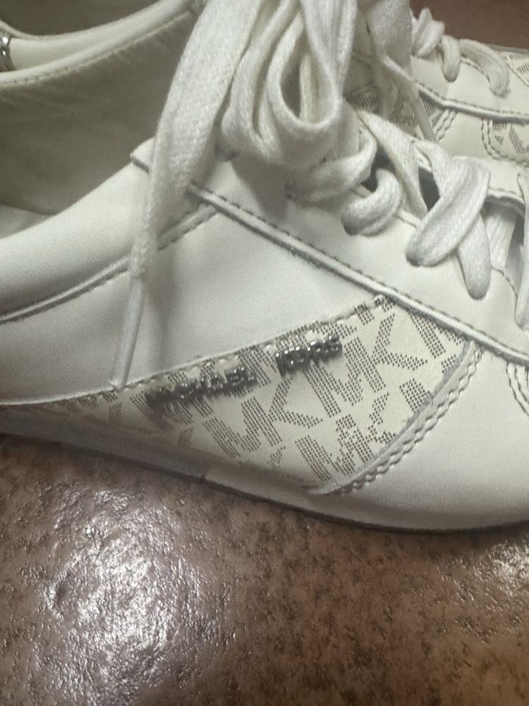 Sapatilhas Michael Kors 37