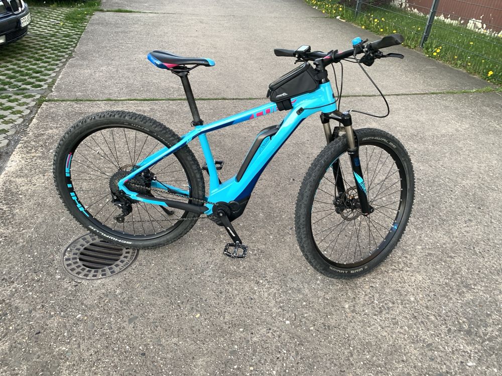 E bike Cube access hybrid race 500