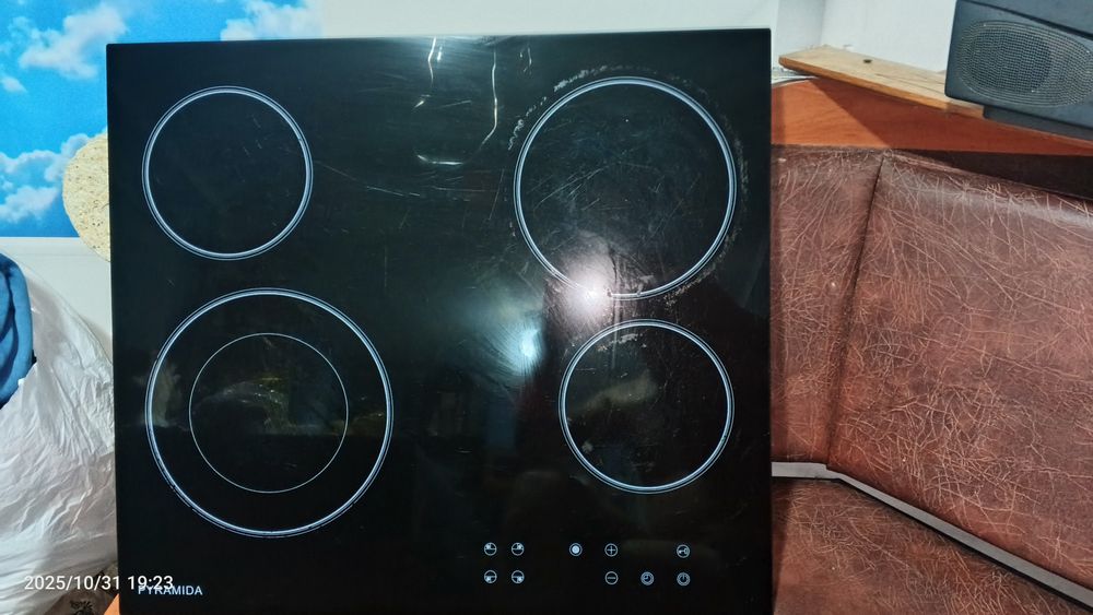 Прпродам варочну поверхность piramida