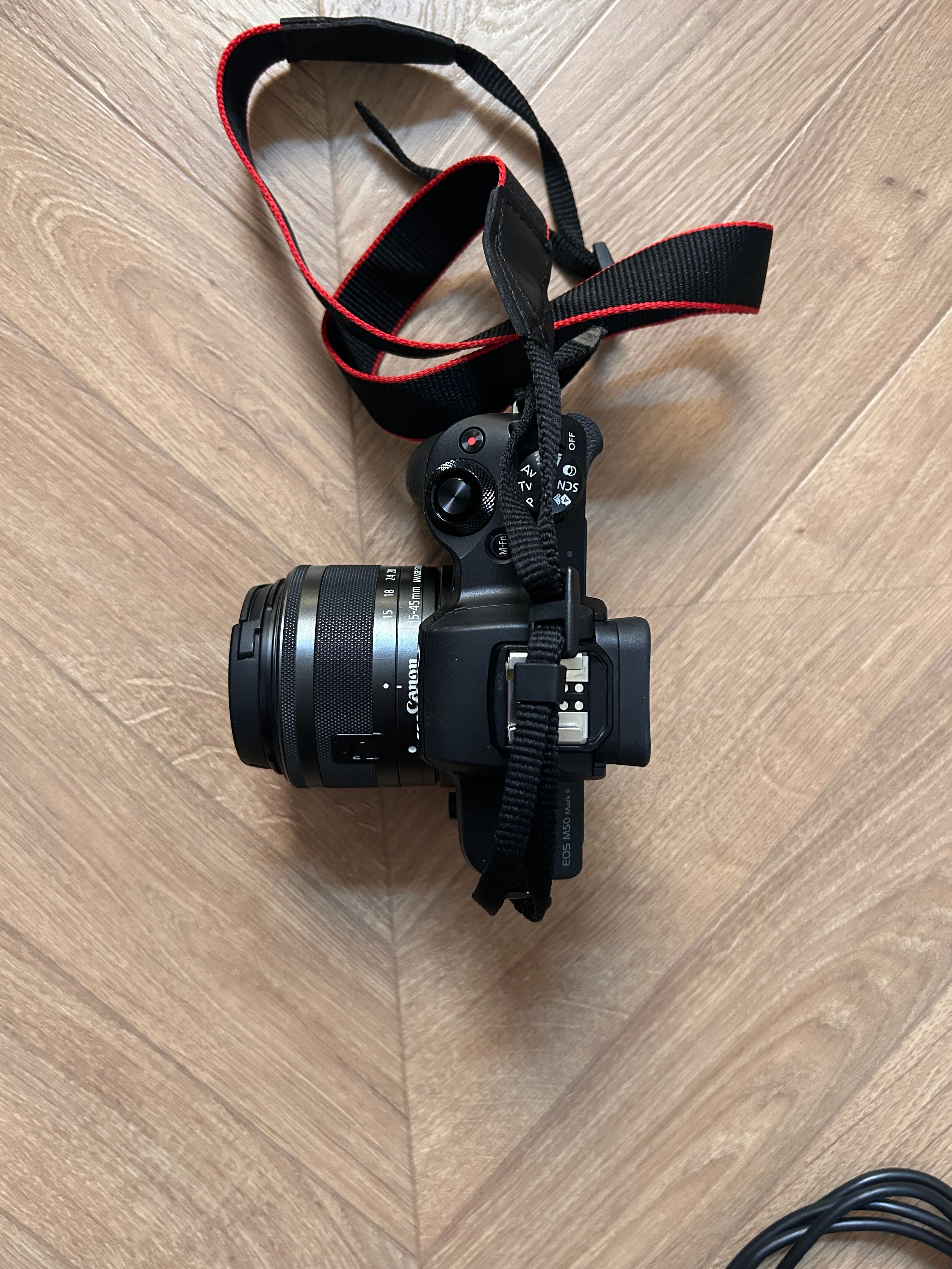 Aparat fotograficzny Canon M50 Mark II z obiektywem M15-45mm