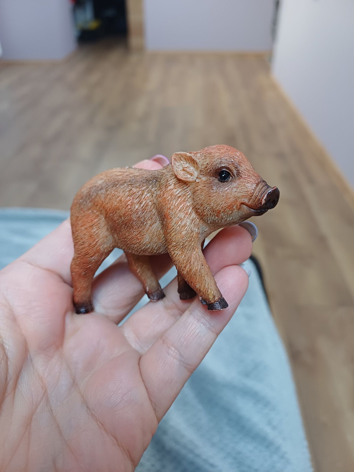 Realistyczna figurka Dzik