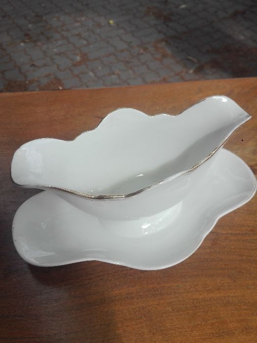 Sosjerka porcelana biała ze złoceniami Giesche Bogucice lata 30-te