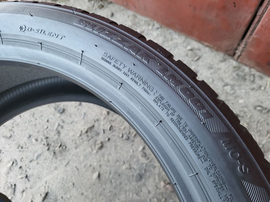 255/40/20 R20 Bridgestone Blizzak LM001 2шт ціна за 1шт шини