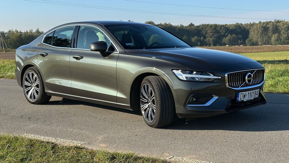 Volvo S60 Volvo S60 Inscription B5 Mild Hybrid, 2021 cesja leasingu