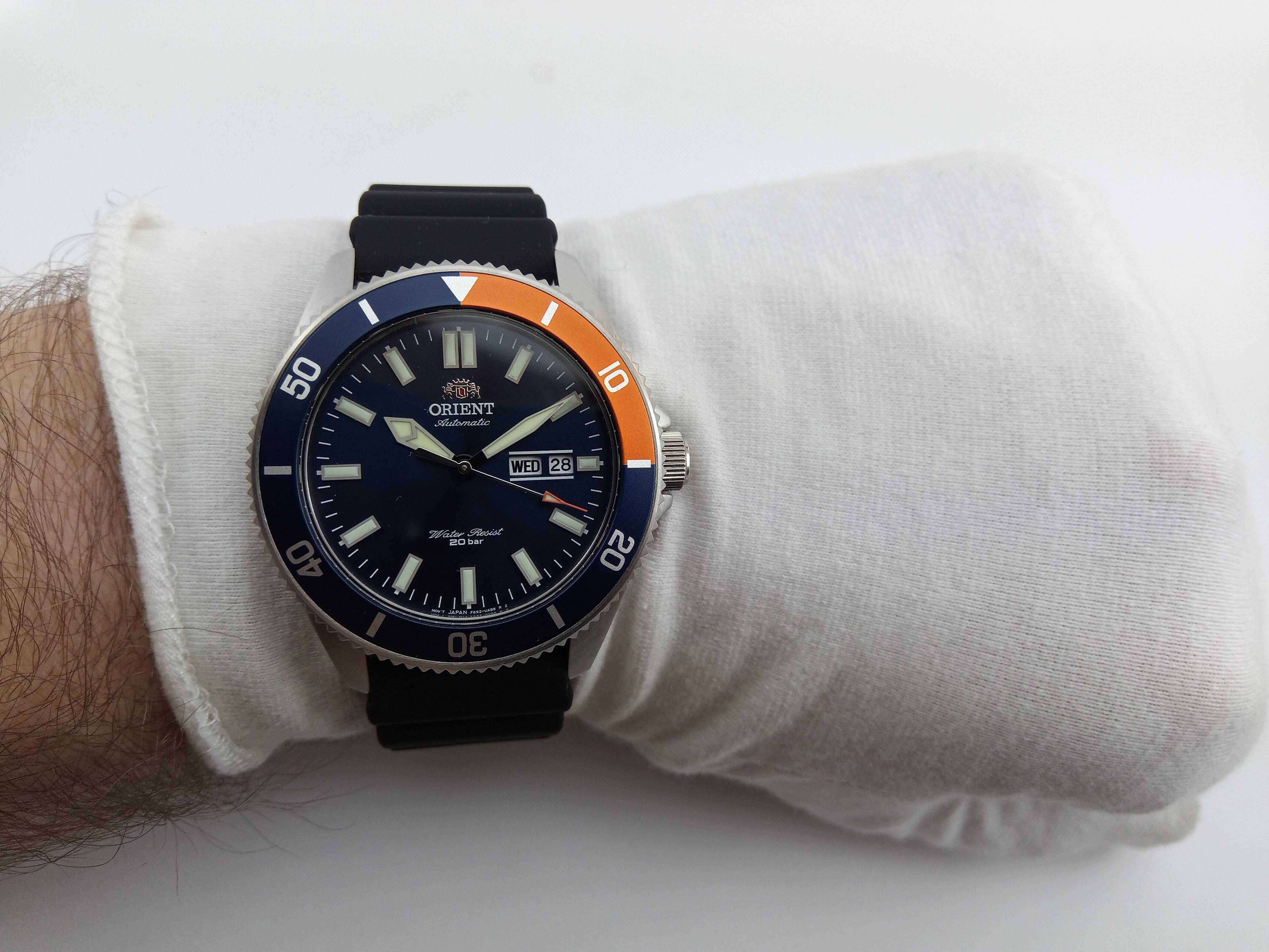 Японские часы Orient RA-AA0916L19B, механика, самозавод от движения