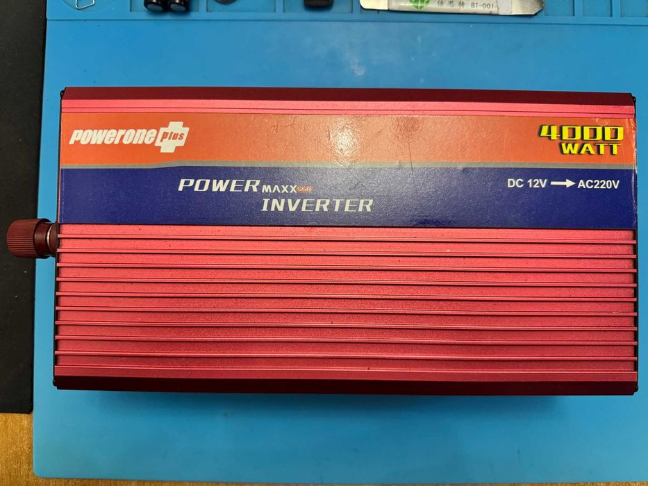 Інвертор (перетворювач) напруги 12/220В PowerOne Plus 4000W SSR-4000A