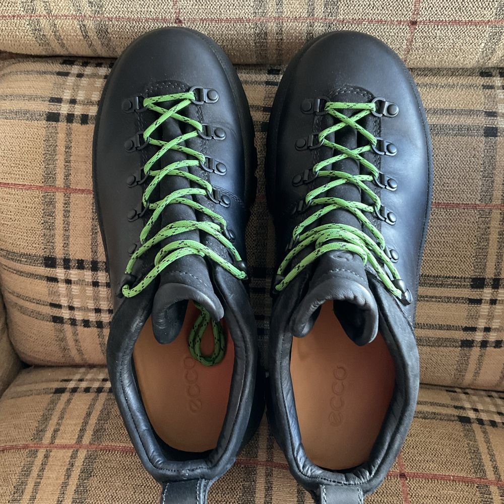 Ecco Track 30 Nowy model buty