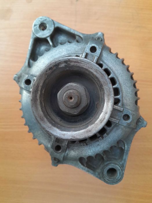 Генератор автомобильный Denso 31400-60G1