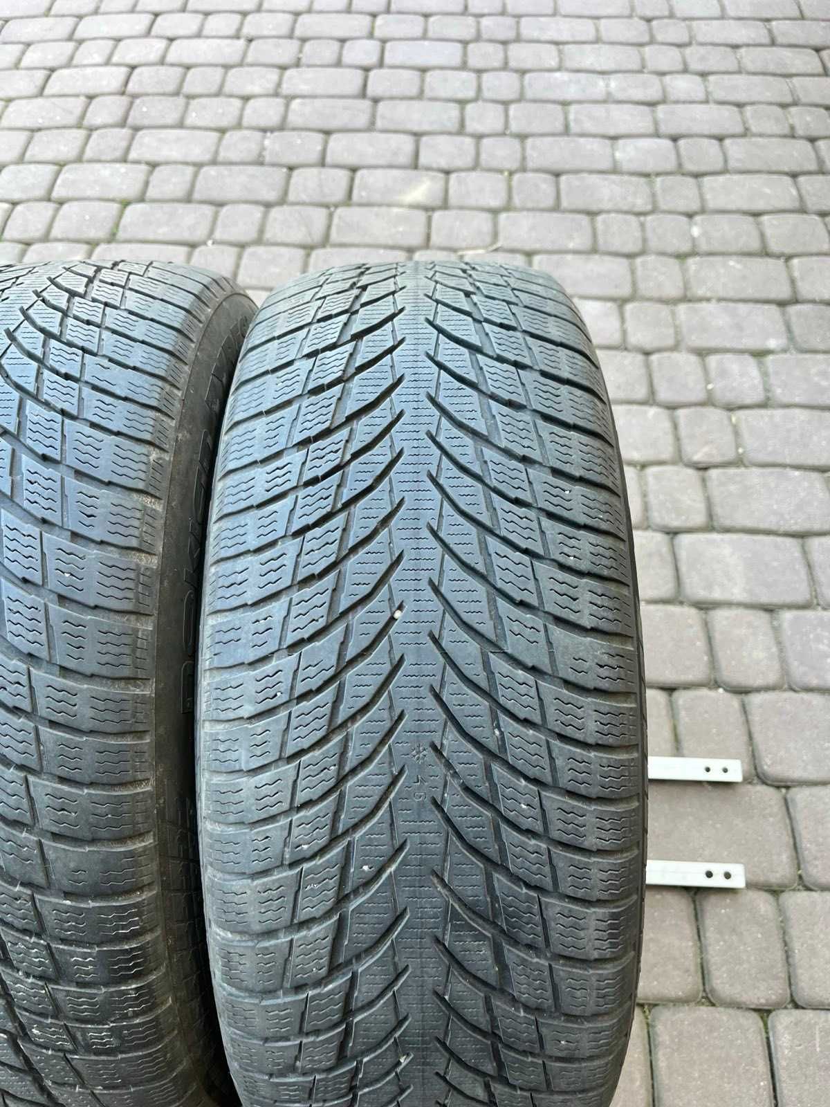 Opony Nokian WR Snowproof P  215/55/17 98V