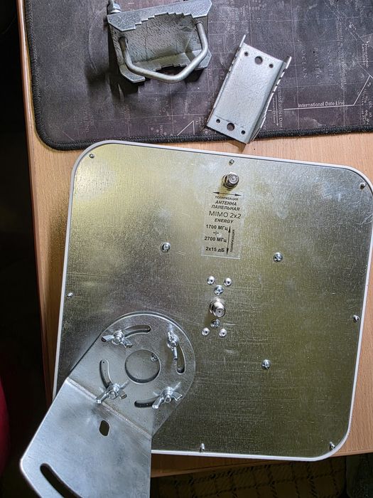 Антена двуканальная 2х15 дБ Mimo