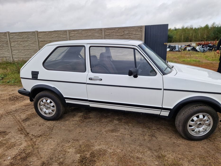 Volkswagen golf I