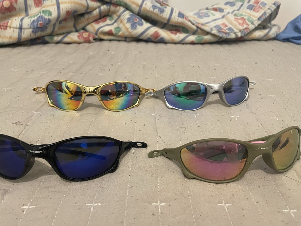 Óculos oakleys novos