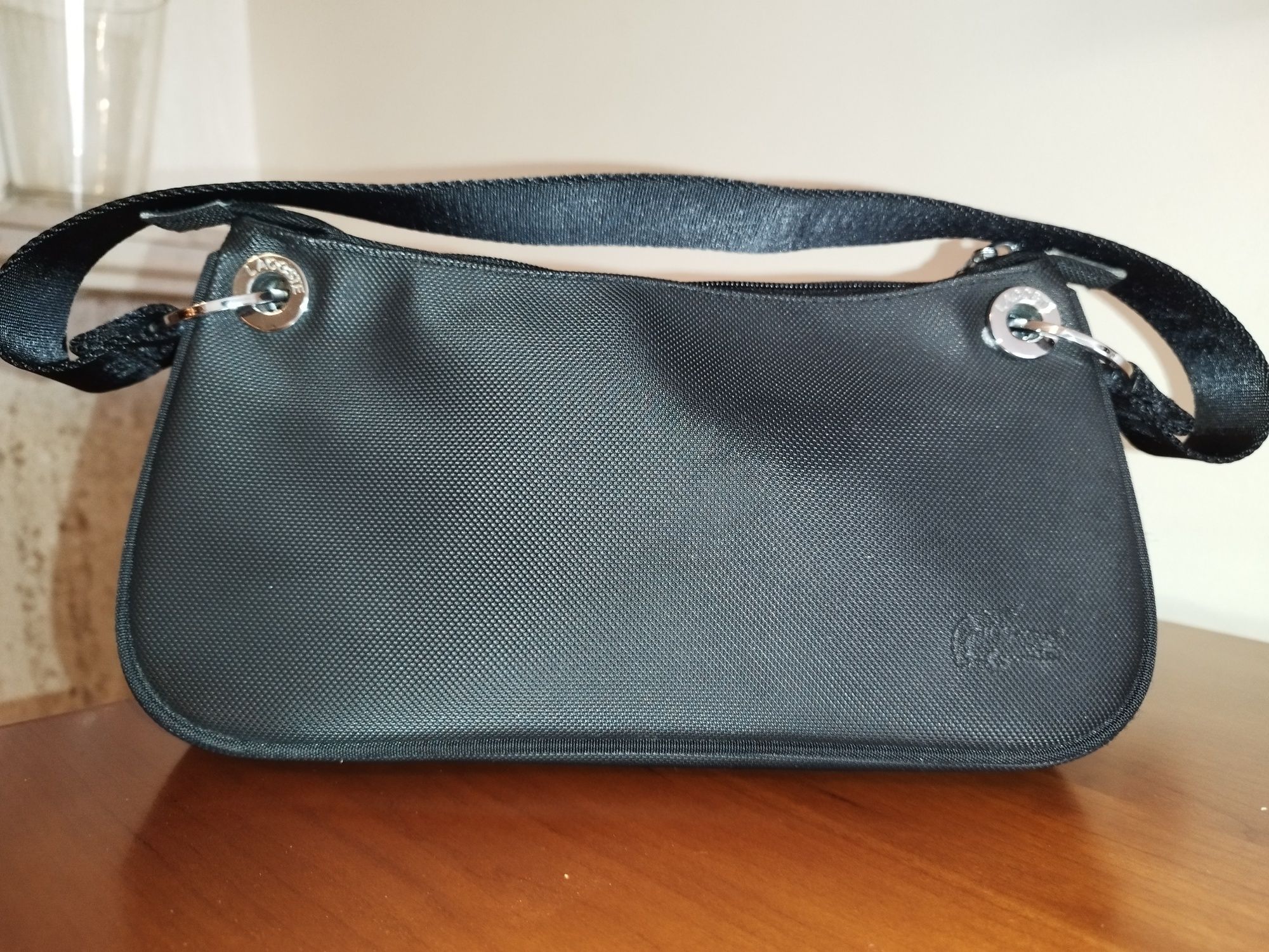 Bolsa Lacoste preto