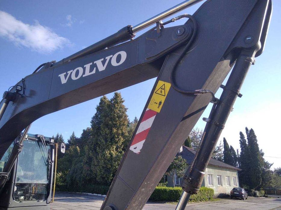 Екскаватор VOLVO EC200D