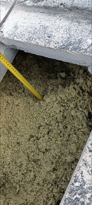 Ocieplenie wdmuchiwaną wełną skalną poddasza stropu wiązarowego l