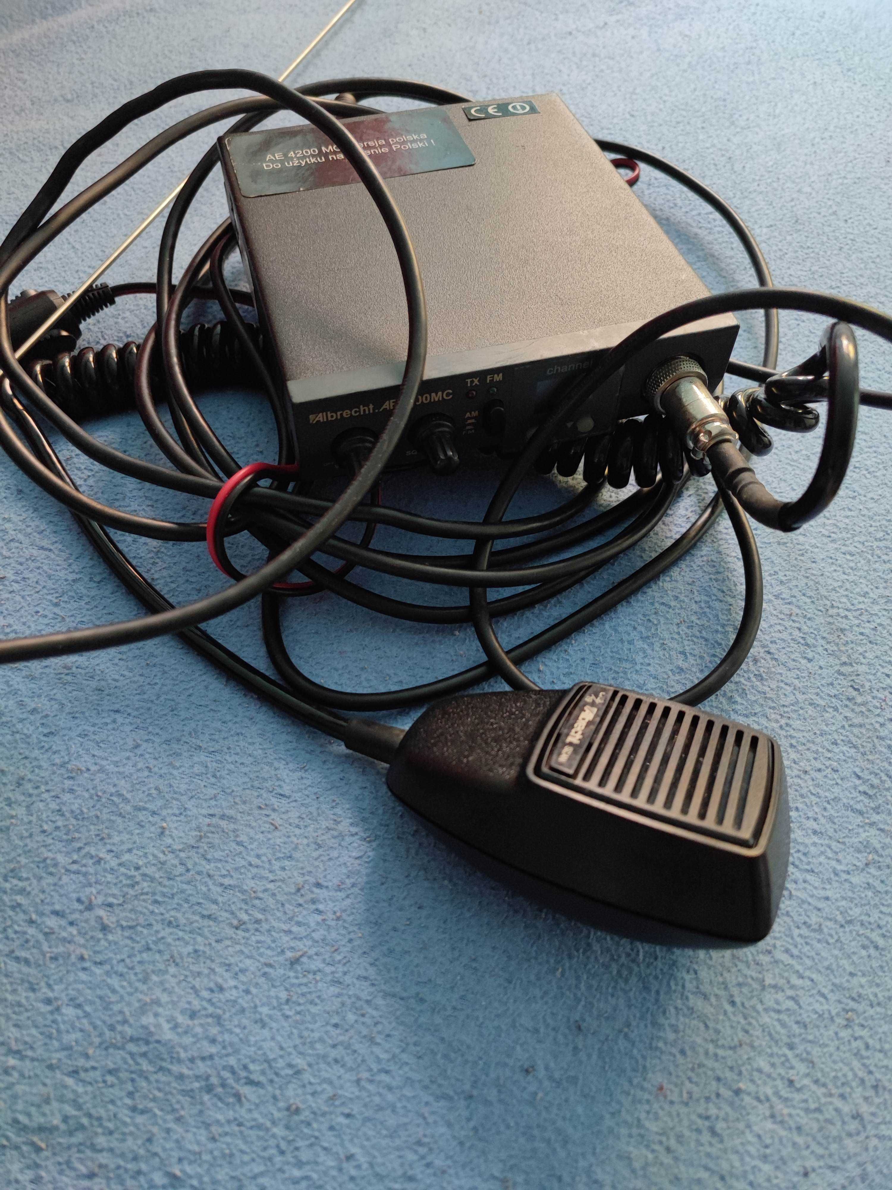 CB radio Albrecht AE 4200MC + antena Wilson.