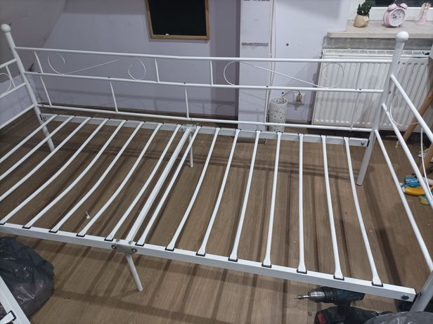 Łóżka metalowe bez materaca