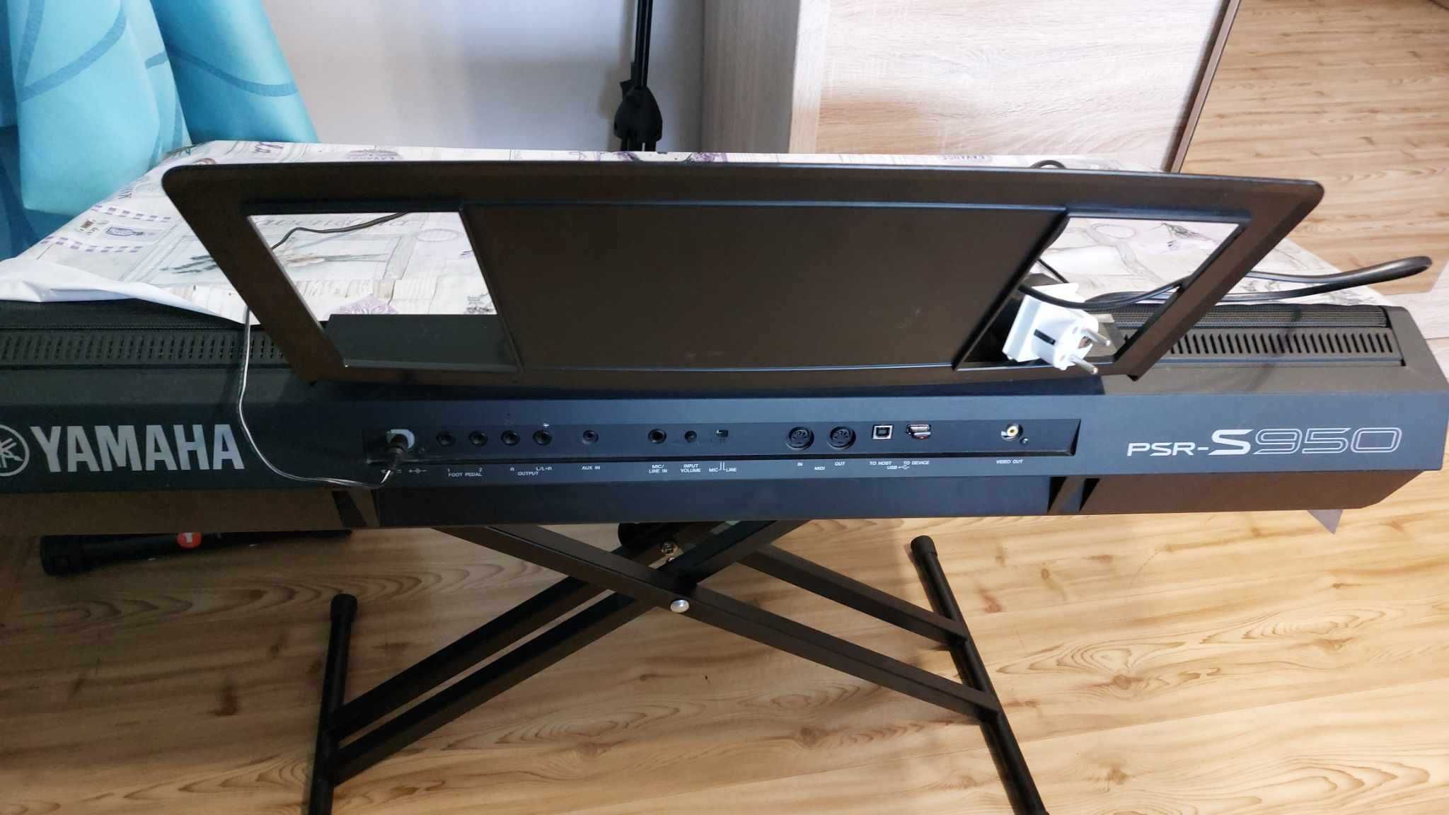 Keyboard Yamaha PSR-S950