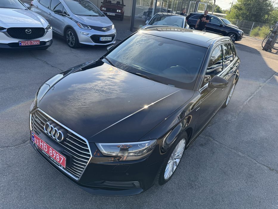 Продам AUDI A3 E-Tron