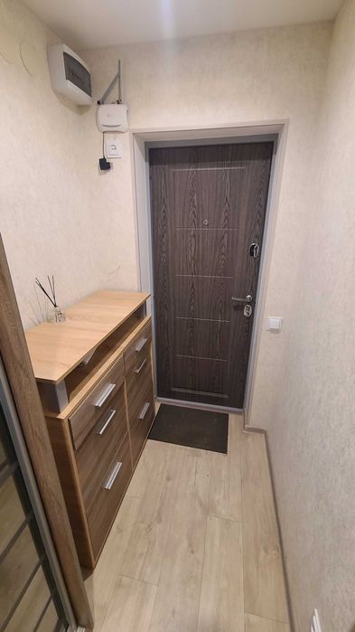 Продам 2-кімнатну квартиру центр