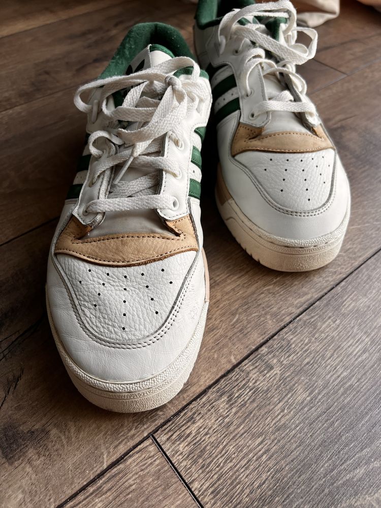 Кросівки Adidas Rivarly low , rivalry low , 44
