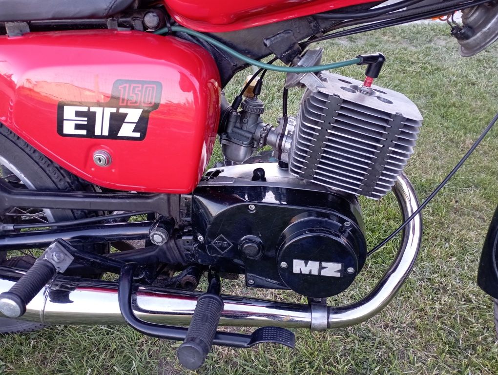 Motocykl  150 ETZ