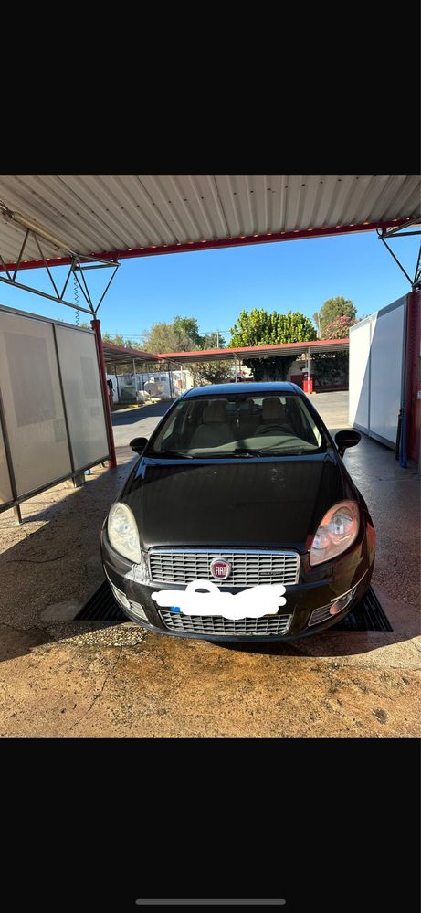 FIAT LINEA 2008 em bom estado