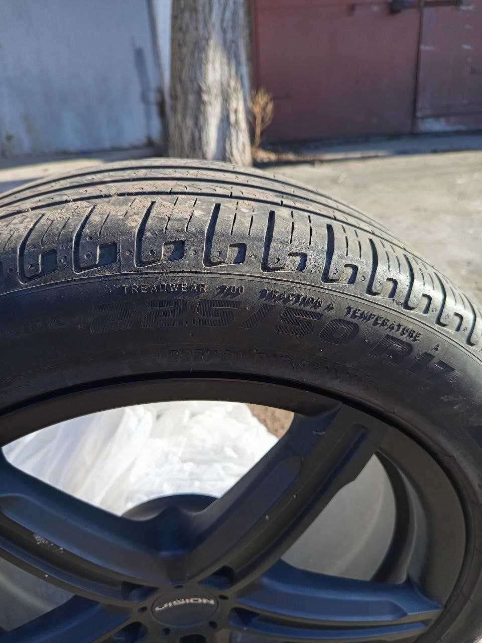 Шины та диск б/у лето 255/50 r17