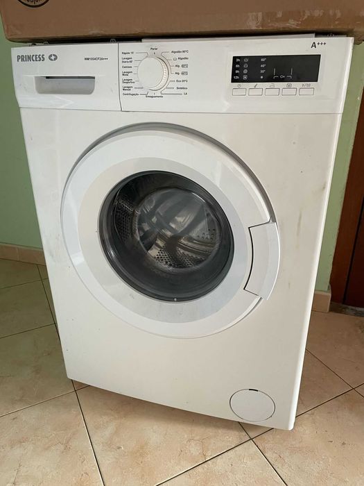 Maquina de lavar roupa