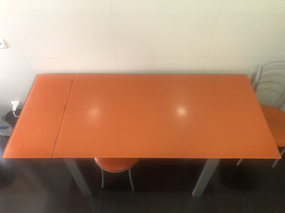 Mesa de cozinha extensível