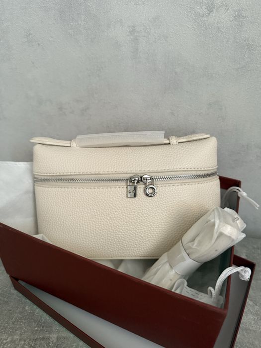 Жіноча сумка Loro Piana з натуральної шкіри