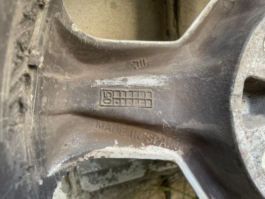 Диски opel zefira a в нарному стані R16