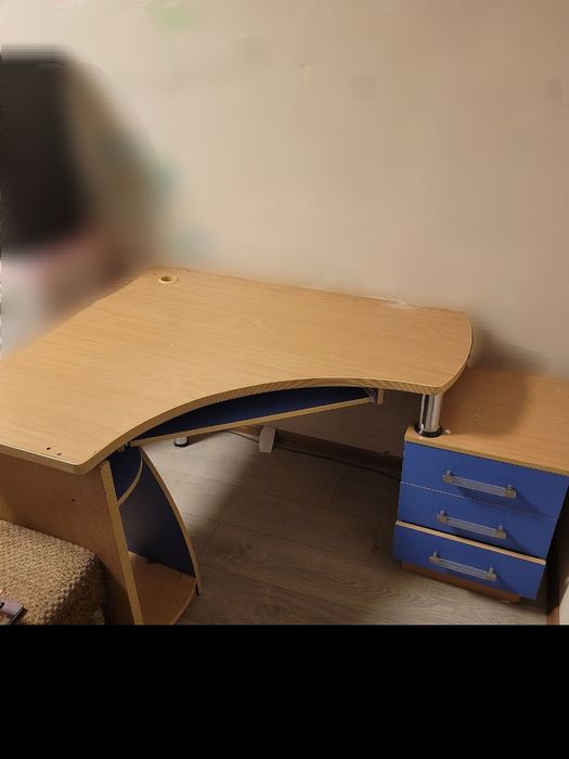Стол детский б/у